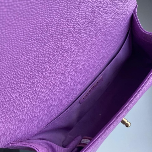 SOLD on Instagram ❌Chanel medium caviar boy - Picture 3 of 15